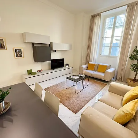 Duomo Luxury Διαμέρισμα *